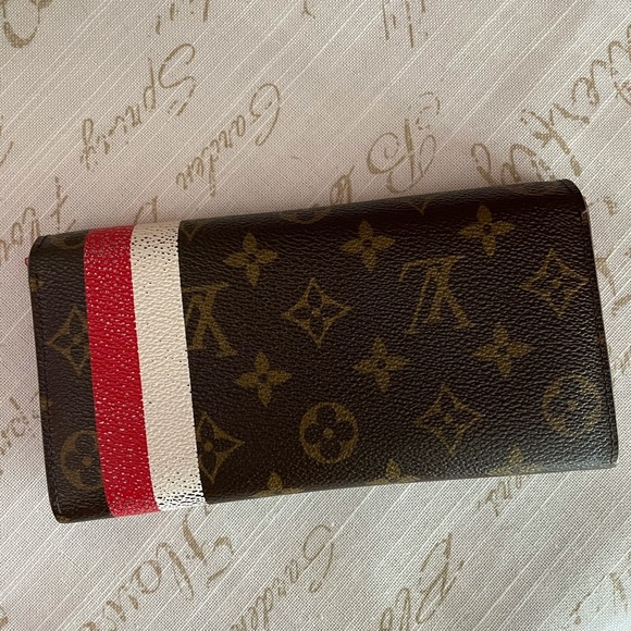 Louis Vuitton Monogram Sarah Groom Wallet - Picture 2 of 14